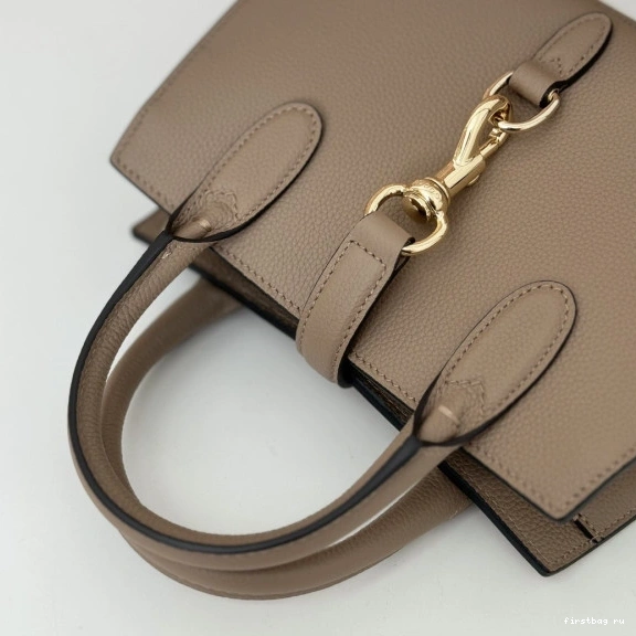 First bag ru CHANELosure Small hook bag with tote Gucci 0821